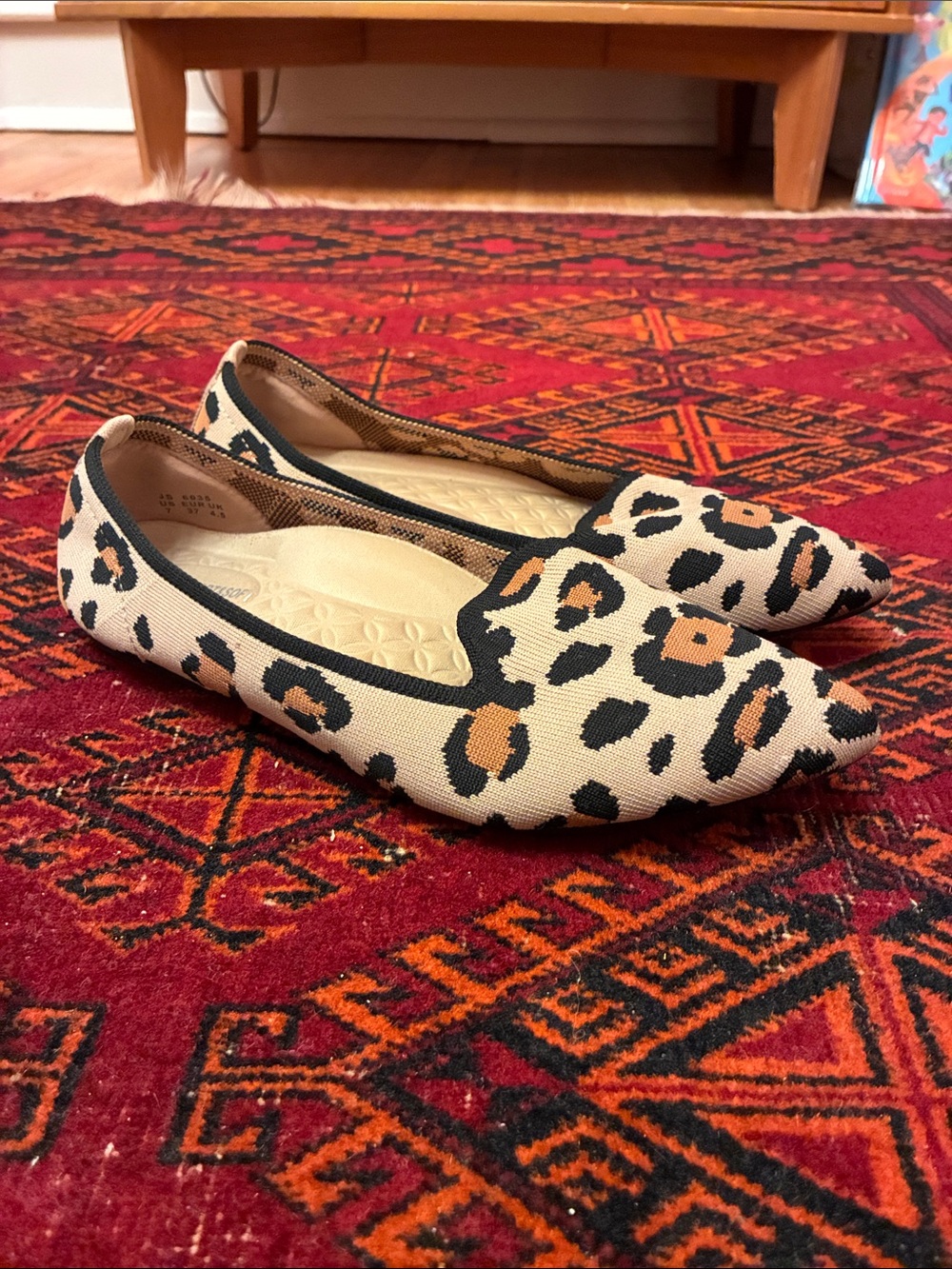 Leopard-Print Pointed Ballet Flats leopard print